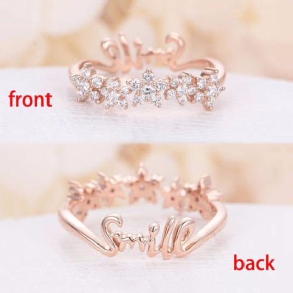 Smile Two-Sided Rose Gold Sparkling Statement Ring - Picture 4 of 8